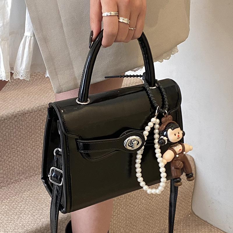 Fashion New French Simple Style High-end Sense Portable Small Square Bag Casual Versatile Commuter Solid Color PU Messenger Bag Women