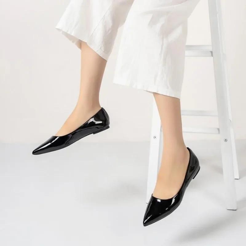 Fashion Ladies Footwear Glossy Office Slip-on Moccasins Black Women's Flat Shoes Shoe High Quality Fashion Vacation Wholesale Casual Non