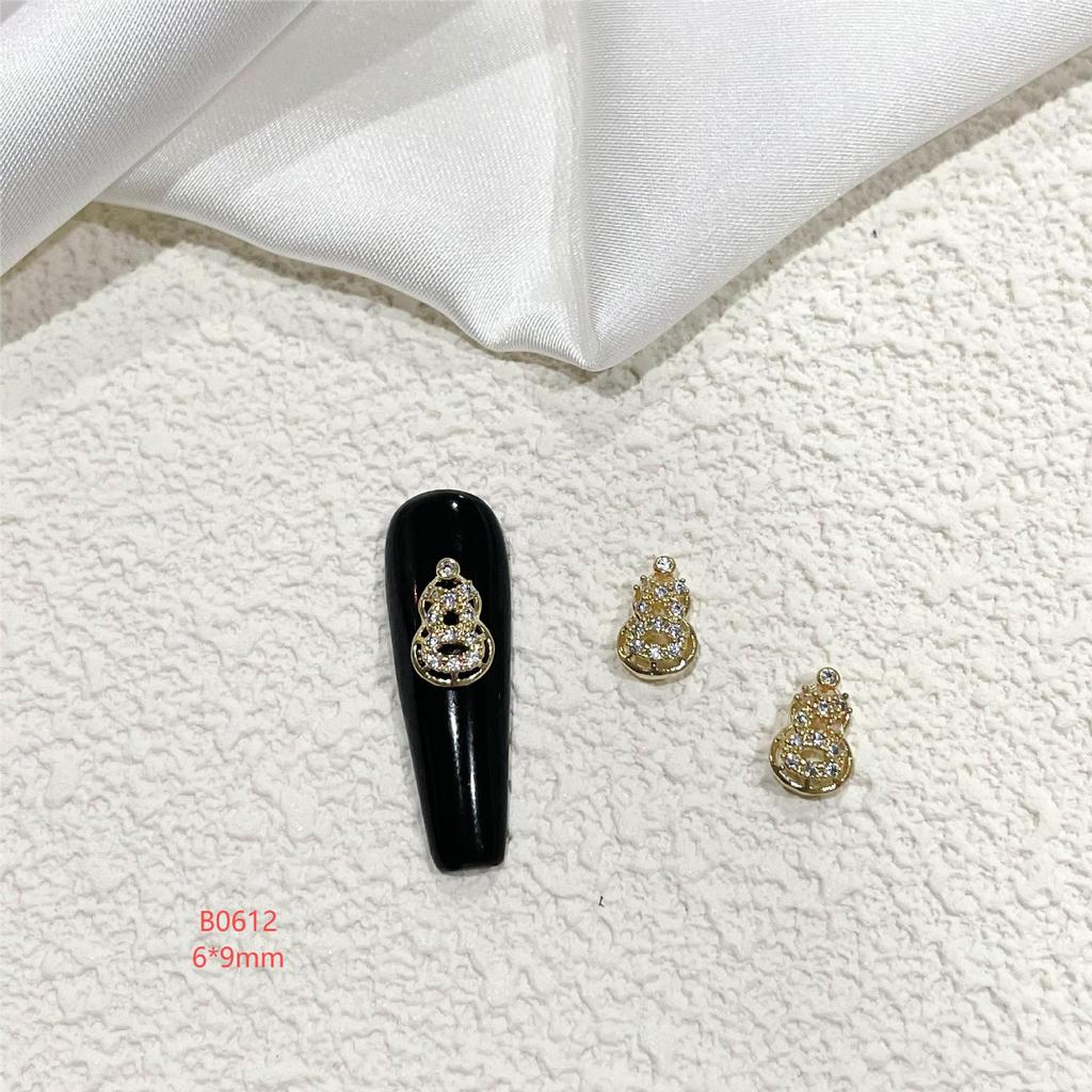 Celebrity Alloy Light Luxury Sparkling Zircon Nail Art Jewelry – DIY Micro-Inlaid Versatile Nail Accessories