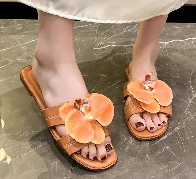 Summer New Women's Flats Slippers Flower Women's Sandals Bathroom Slippers Banquet Party Women's Shoes Slides