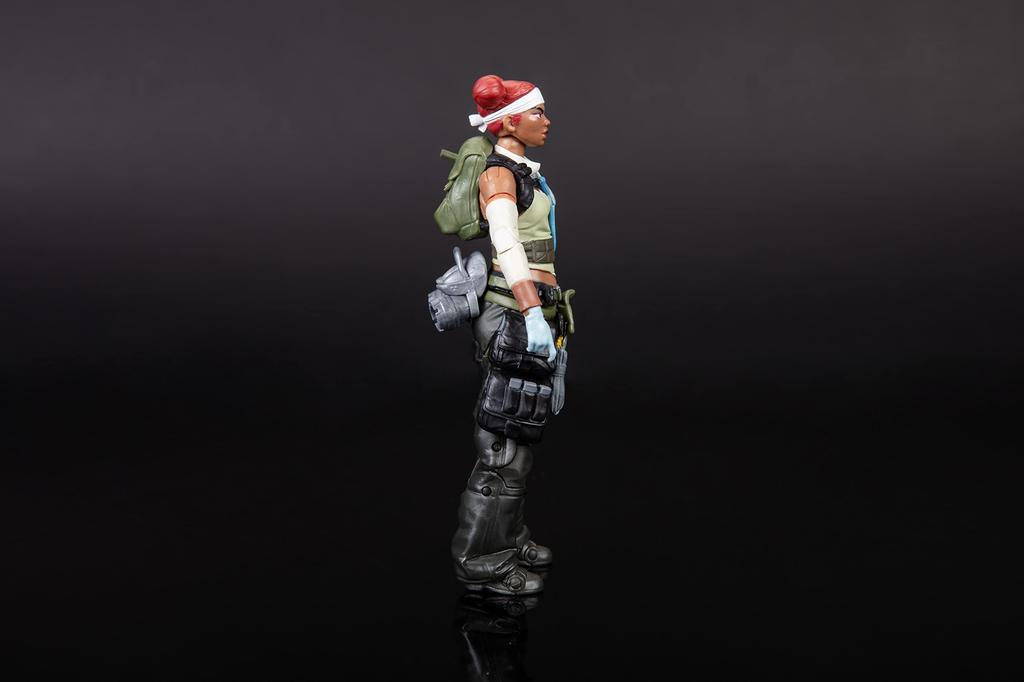 Licensed Apex Legends Figure Lifeline Movable Figure [Officially Product] 6-inch Pre-painted