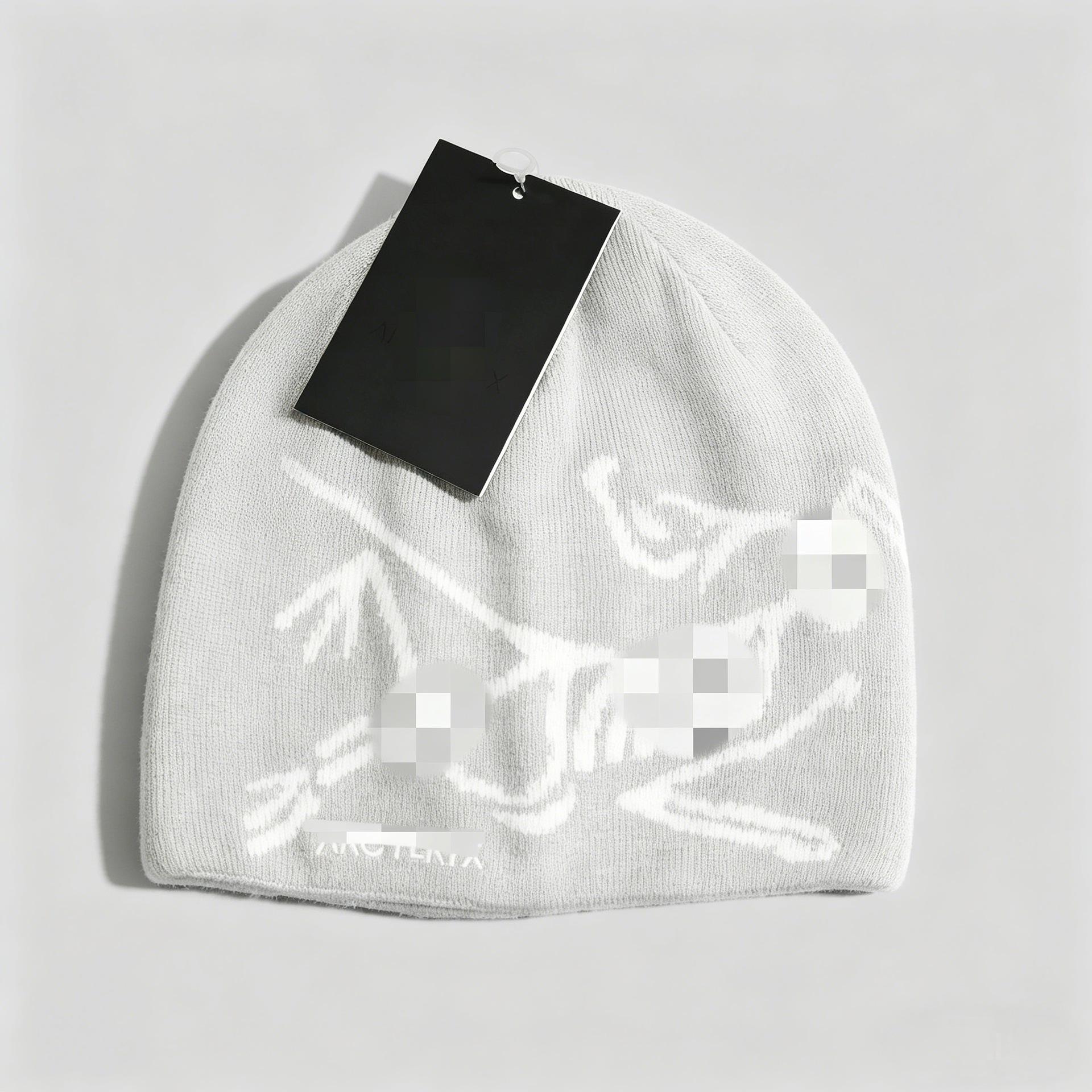 Herbst- und Wintermode vielseitige Buchstaben Wollmütze Europäische und Amerikanische lässige Kälteschutzmütze Strickmütze Light gray black