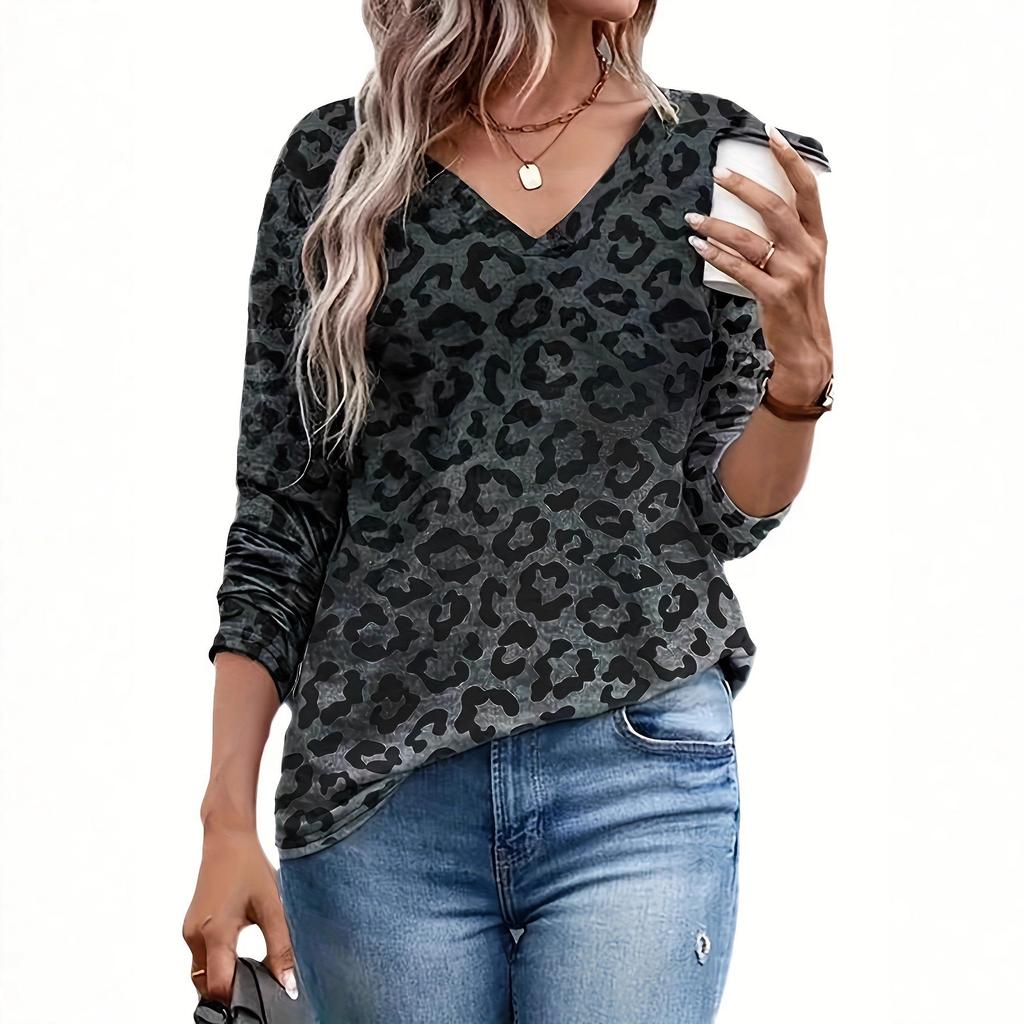 A Retro, Fashionable and Casual Women's Long-sleeved Top with Leopard Print