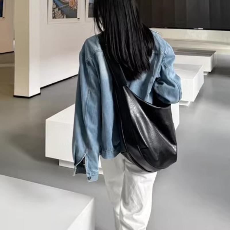 Tote Bag Women's Dark One-shoulder Dumpling Bag Women's Superior Sense Everything Commuter Crossbody Bag