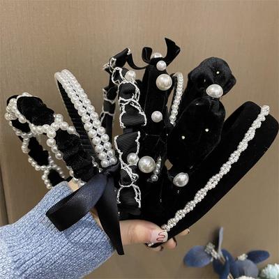 Französische Eleganz Schwarze Serie Perlen-Stirnband mit Zähnen - Herbst/Winter-Kollektion