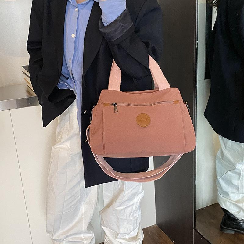 Fashion casual women's bag women's portable shoulder 2025 niche design messenger bag women's commuter large-capacity pillow bag