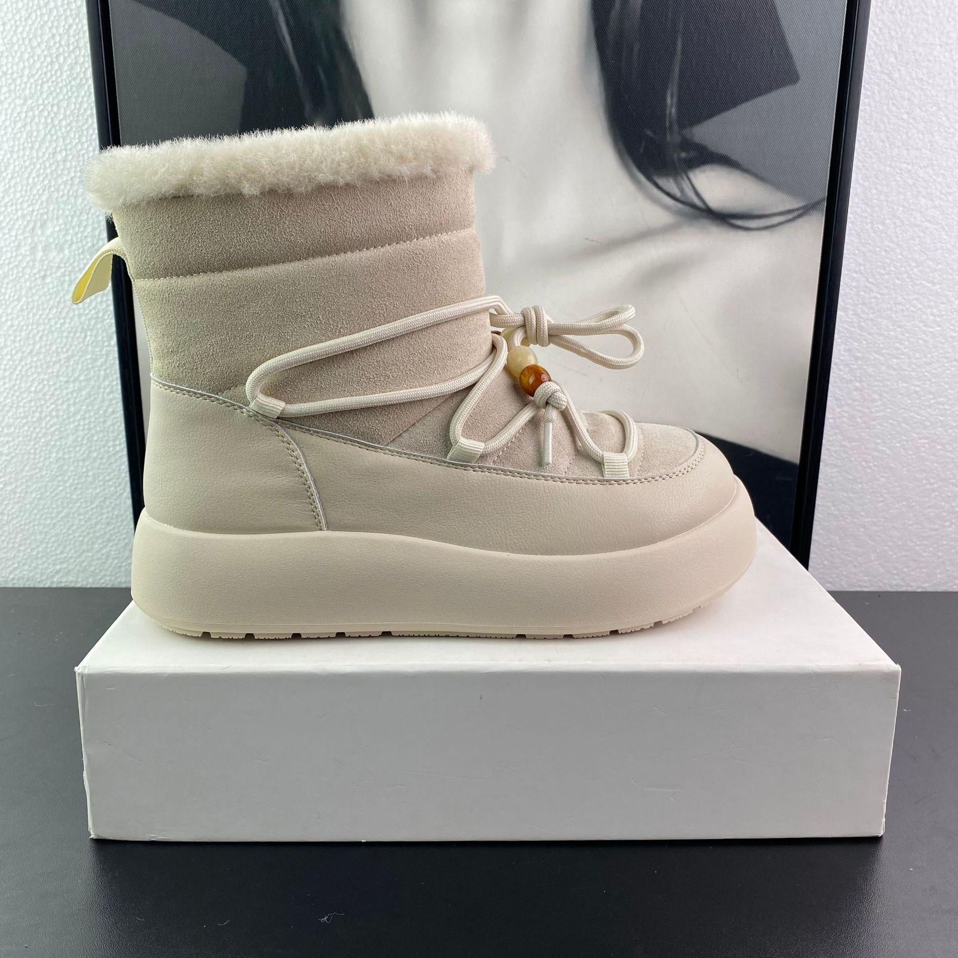 

Thick-soled snow boots women s 2025 winter new velvet warm cotton shoes thickened large cotton boots 40