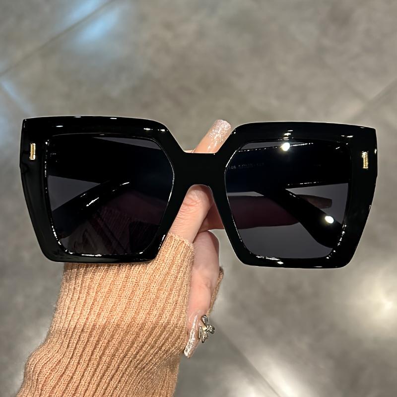 Gradient Fashion Sunglasses Large Square Rectangle Frame Anti-Reflective Lens Sport Eyewear Summer Beach Party Accessory