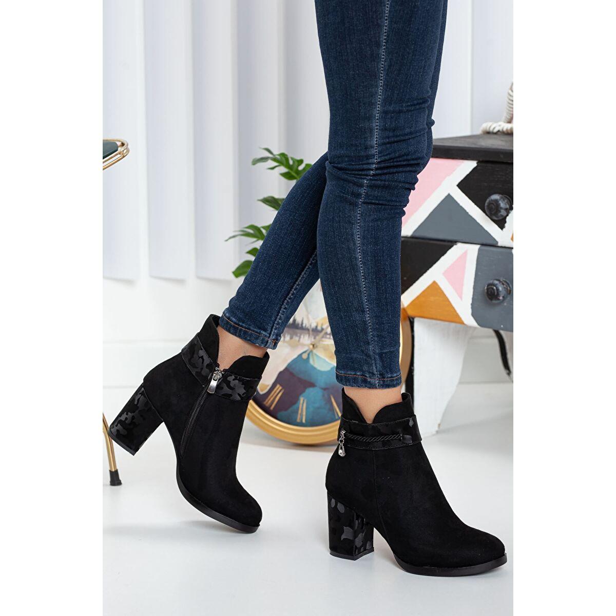 

Bobi Woman Heels Bot Black Suede