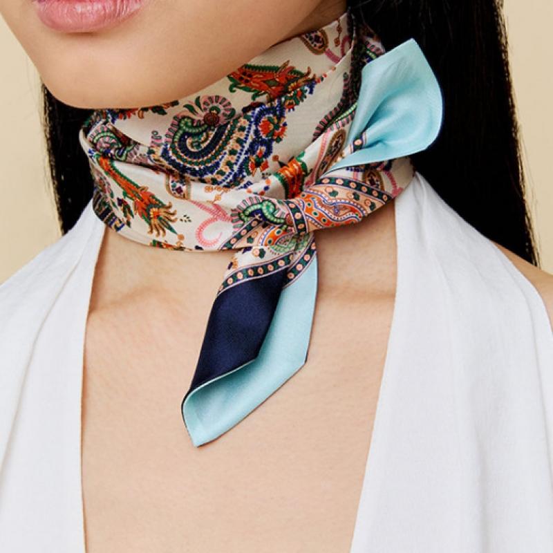 Daks Navy Silk Twilly Scarf Paisley Dcsc6e552n2