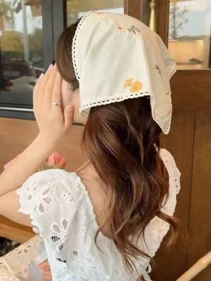 Koreanische Mode Floral Dreieckstuch Haarband für Damen, Einfaches Süßes Bandana Dreieckstuch Stirnband Retro Haarbänder