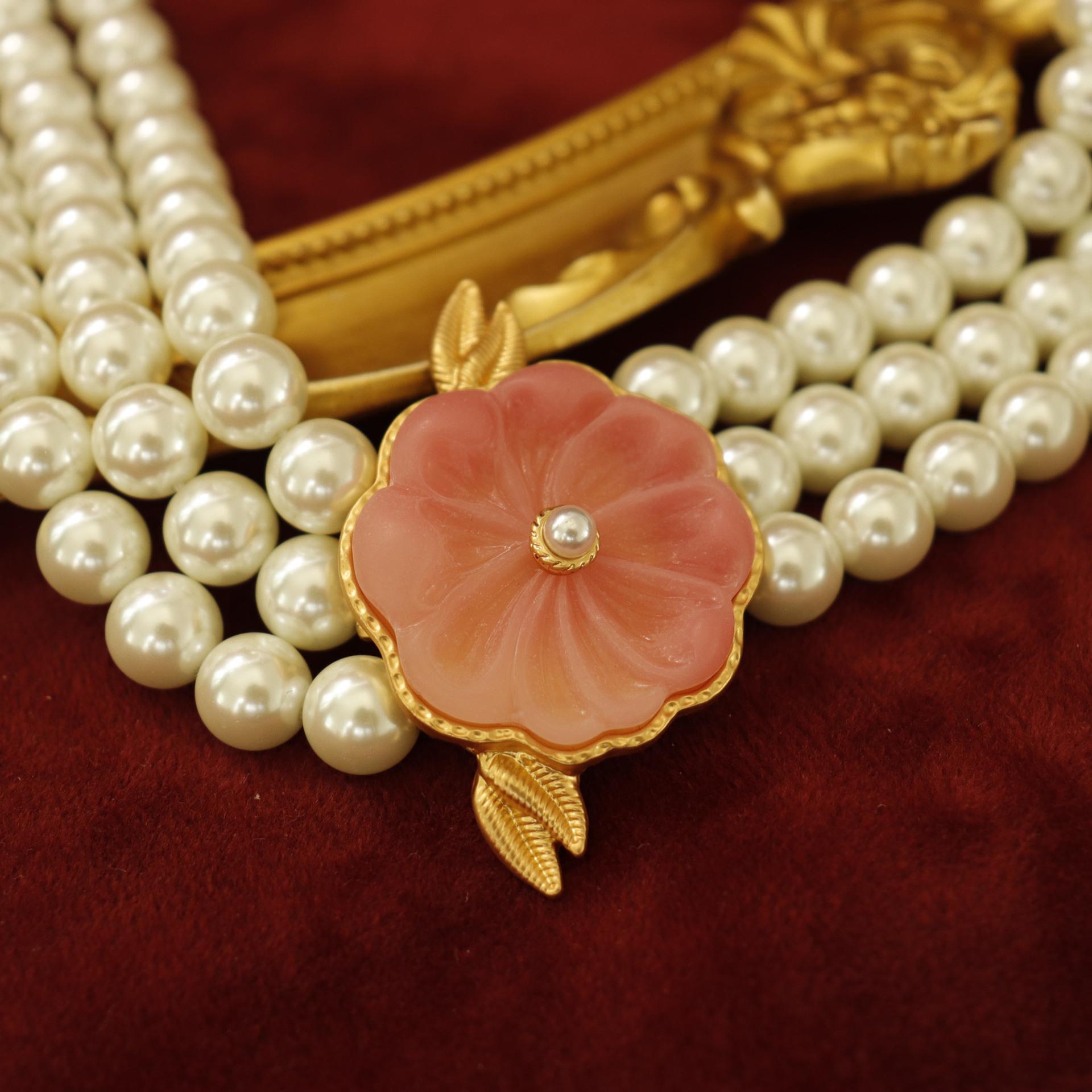 Vintage Gold-Plated Pearl Necklace with Pink Flower Design Gold-plated ожерелья