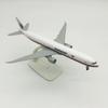 Collection Model B777 Malaysia Airways Aircraft 20cm Diecast Metal Alloy 1/400 Scale Plane With Airplane Stand Aviation Ornament