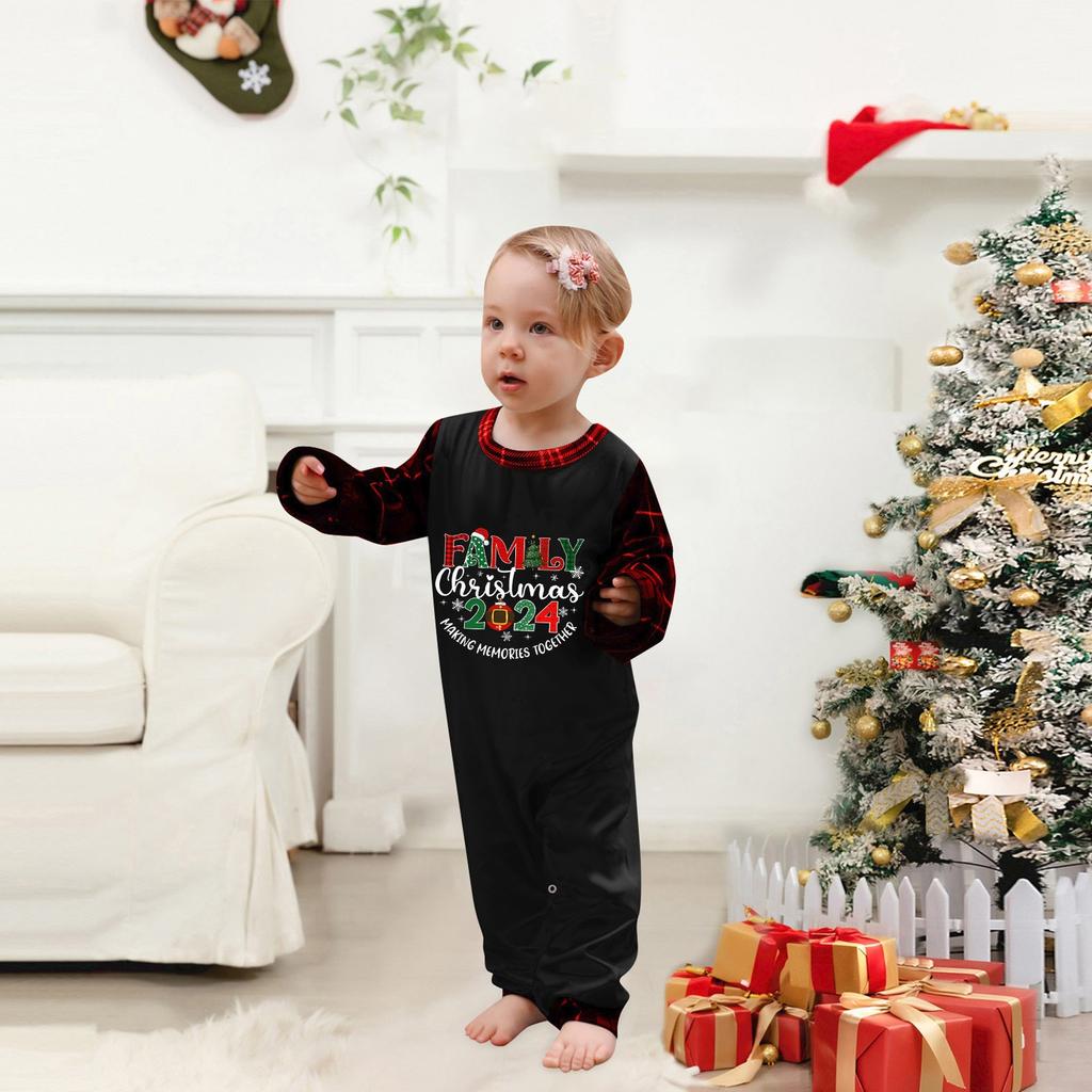Passende Familiensets mit Weihnachtsmotiven, Langarmshirts und Hosen