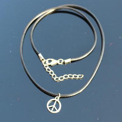 Jewelry Gifts Women Pendant Necklaces Lace Hollow Clavicle Chain Fashion Short Necklace Peace Necklace