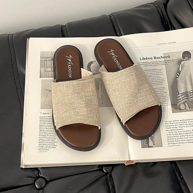 

Французские ретро повседневные шлепанцы на плоской подошве женские летние 2025 новинка для пляжного отдыха на море прохладные шлепанцы 40 бежевый