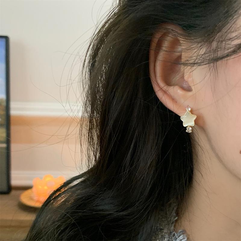 Resin star round ear buckle fashion design versatile temperament earrings personality trend earrings women's high sense