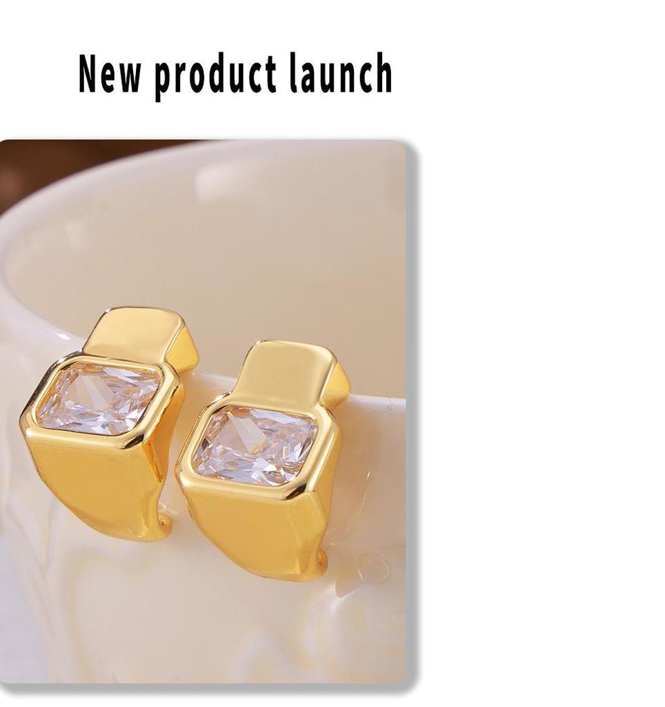 Hepburn-Inspired Geometric Diamond Earrings: Versatile, Fashionable, Light Luxury Copper with 18k Gold Plating