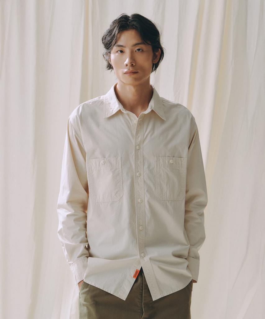 Yunibeosyeolobeolol Standard Work Shirts Light Beige