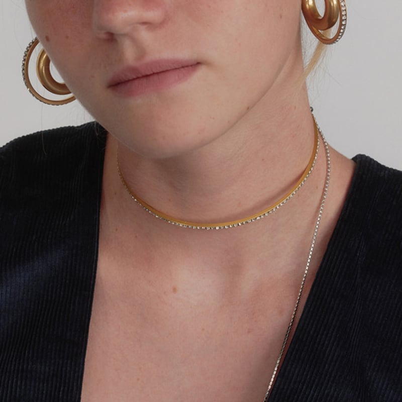 

MONDAY EDITION Crystal Flow Wire Choker - Gold one