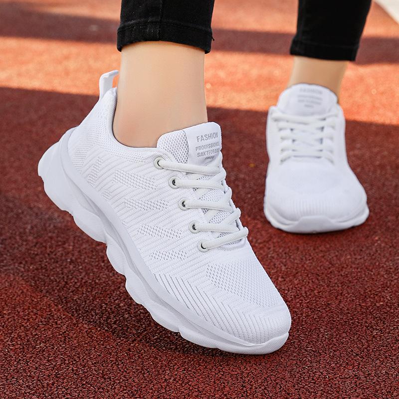 Spring and Autumn New Fly-woven Flat-bottomed Casual Sports Shoes Breathable Shoes Large Size Shoes