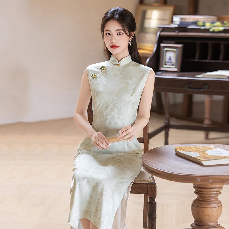Sleeveless national style new Chinese long cheongsam improved young 1011 new women's high-end retro dress summer