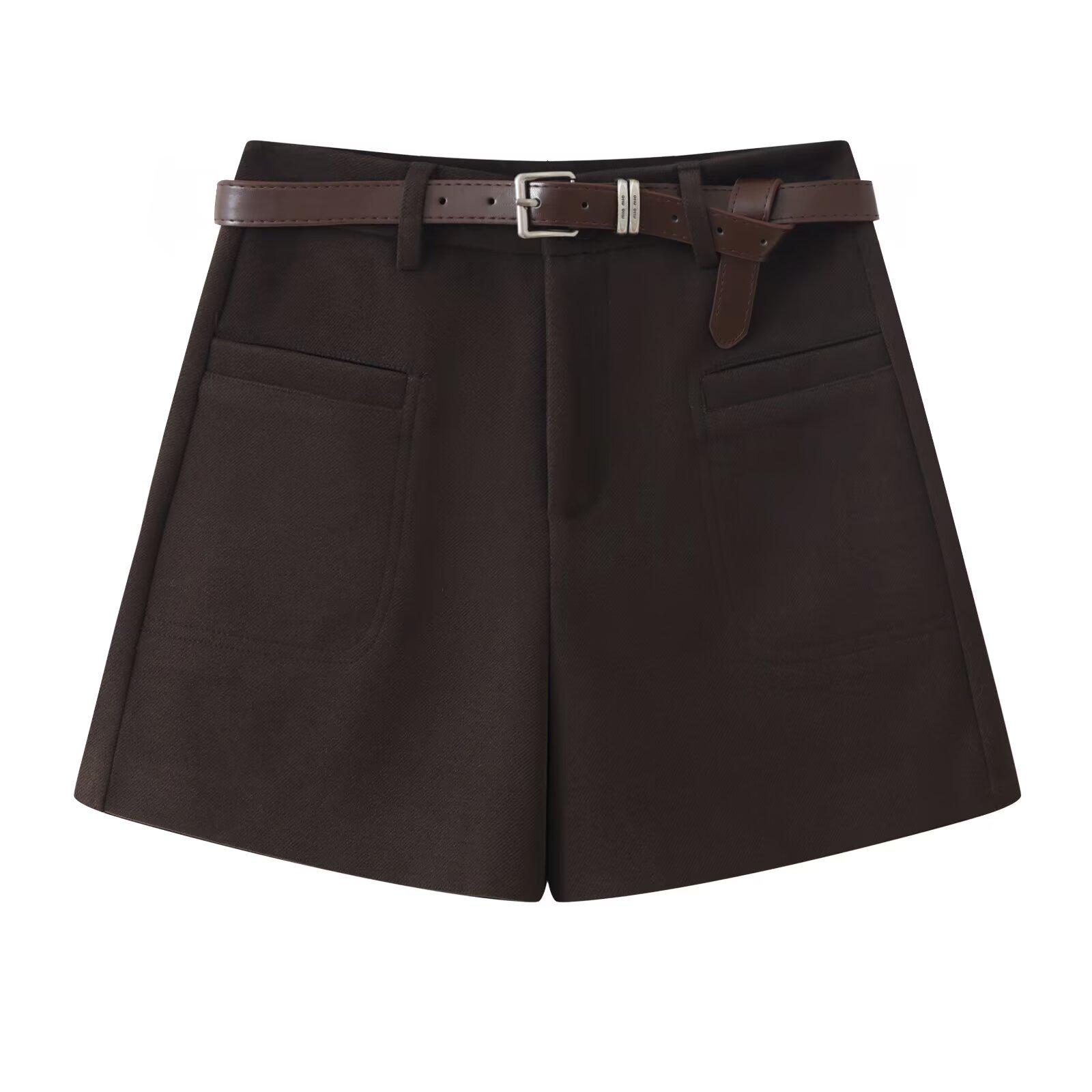 

Women s High-Waisted Retro Korean Wool Shorts - Autumn/Winter 2024 Slimming Wide-Leg Booty Outerwear XL