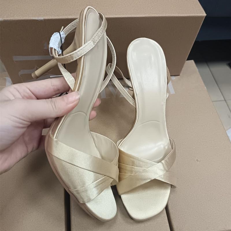 Fashion 2025 Summer Fashion Satin Ankle Strap Women Gladiator Sandals Sexy Peep Toe Thin High Heels Elegant Party Prom Shoes Sandalias