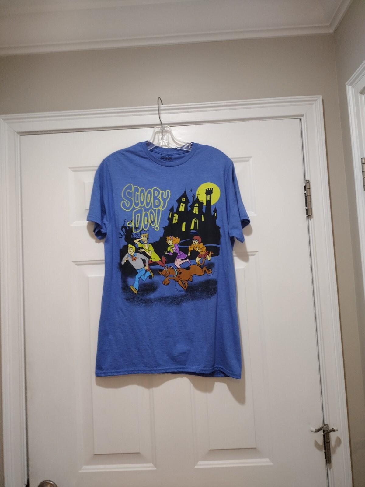 NWT Scooby Doo Shaggy Velma Fred Daphne Mystery Machine Haunted Mansion Shirt Unisex T-Shirt XXXL