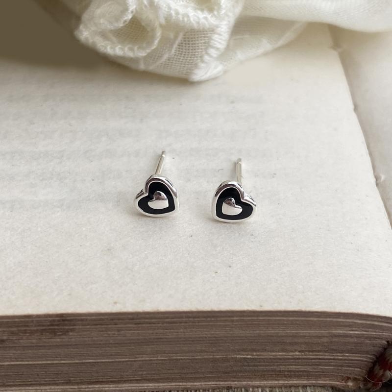 Fashion Heart/Star Studs Earrings Fashion Ears Pin Ear Studs Statement Earring Creative Ears Jewelry for Woman Girl