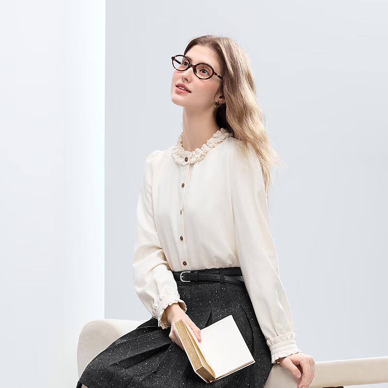 Women's Ruffle Collar Contrast Button Blouse