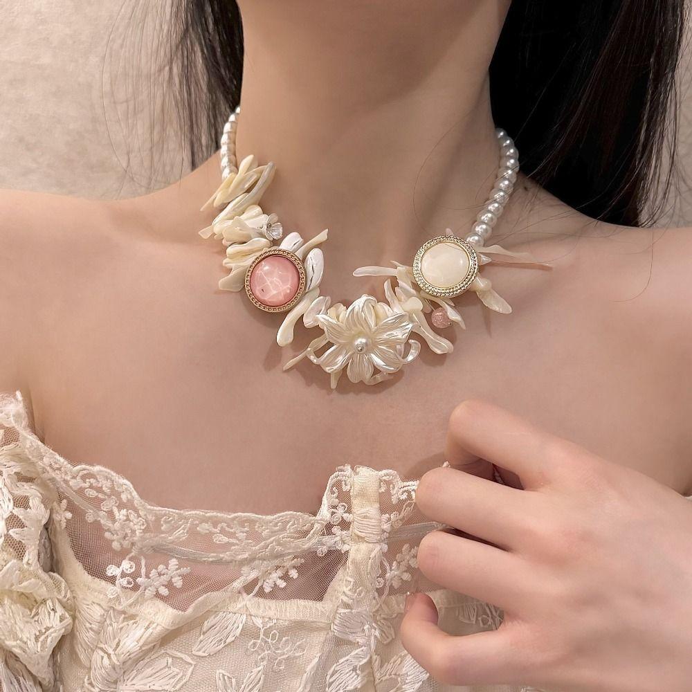Resin Beach Necklace Jewelry Petal Pearl Beaded Choker Fashion Iris Flower Pendant Necklace  Gift