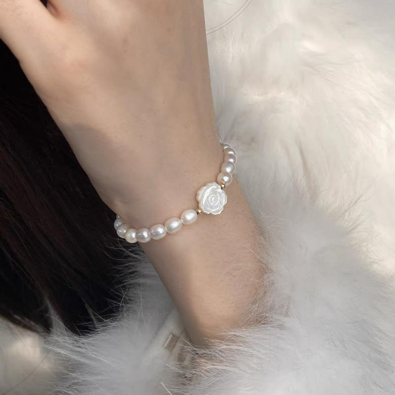 Bracelet Perle Irregulière Forme Spéciale Française Bracelet Femmes Niche Luxe Léger Exquis Doré Demi-Bracelet Bracelet Accessoires