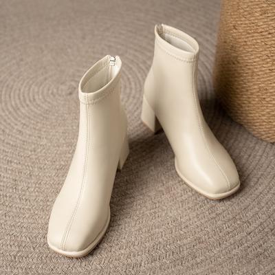 Moda 2024 Nova Bota Feminina de Inverno Cano Baixo Elástica Couro Fino Bico Quadrado Zíper Traseiro Moda Britânica Botas Curtas para Mulheres