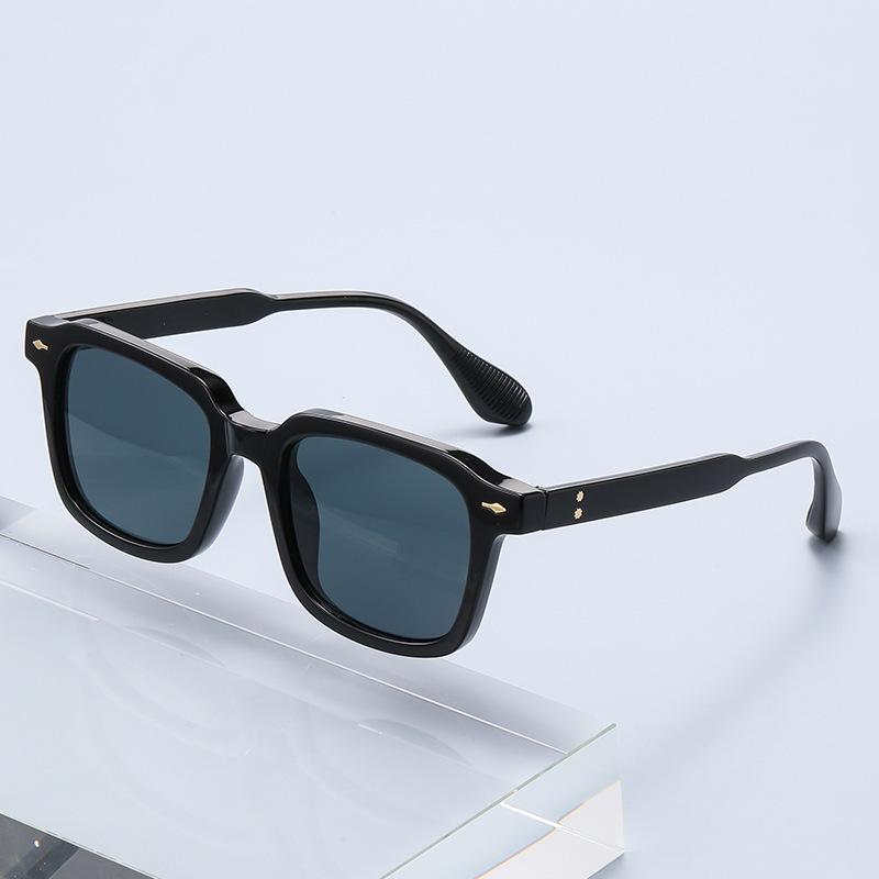 Trendy European American Polarized Square Frame Sunglasses - Unisex Large Fashionable Glasses