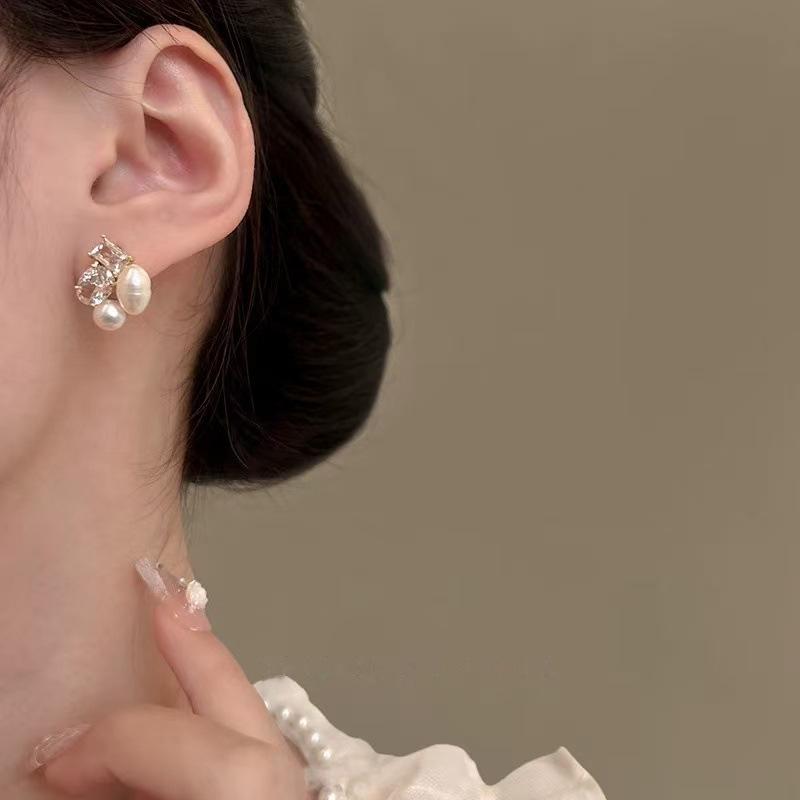 Koreanischer Stil Zirkon Blumenstecker – Leichter Luxus, Exquisit, Modischer Nischenschmuck