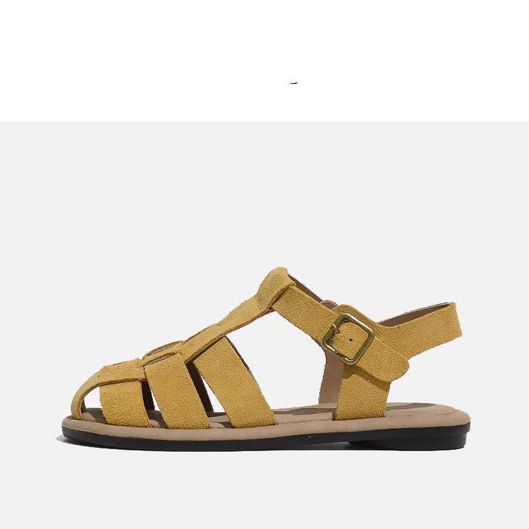 

2025 new summer versatile woven pig cage shoes comfortable retro sandals women s flat-soled soft-soled bag head Roman women s shoes 40