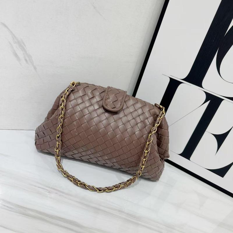 Vintage Classic Clip Chain Bag Cowhide Woven Bag Cloud Bag Underarm Shoulder Dinner Hand Shell Bag