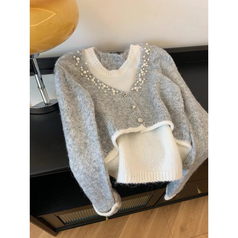 

Серый фейковый двухпредметный топ с бриллиантами для женщин, чтобы носить с вязаным кардиганом, темпераментная нежная куртка-свитер one size fits all серый