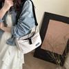 One-shoulder messenger bag, large capacity, light, casual, literary tote bag, sports simple, college students commute to class, versatile