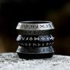 Bague Rune Amulette Viking Nordique Odin en Acier Inoxydable Vintage Pour Hommes Bagues Rétro avec Mots Cadeaux Saint-Valentin Alliance Bijoux