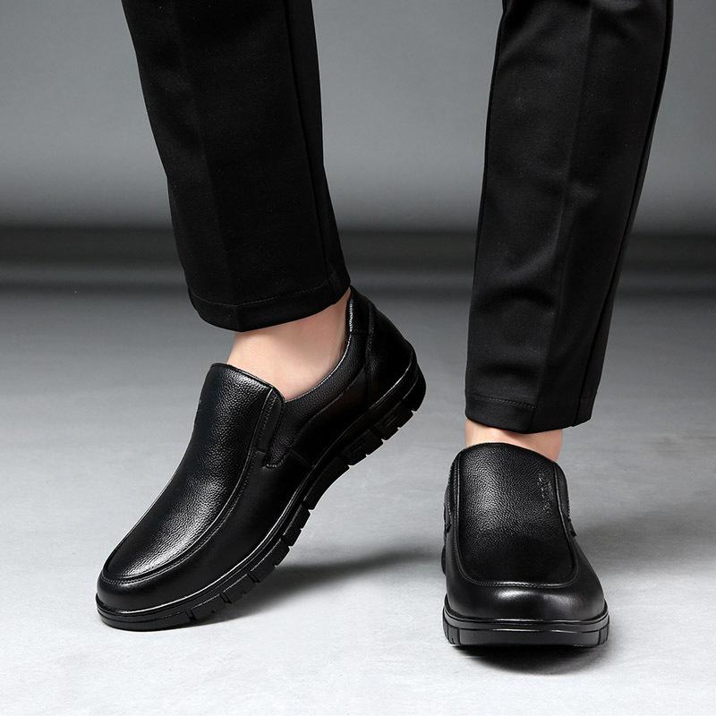 

Новая кожаная обувь мужская натуральная кожа средняя и старая обувь для пап весна дышащая мужская обувь платформа деловая повседневная 44