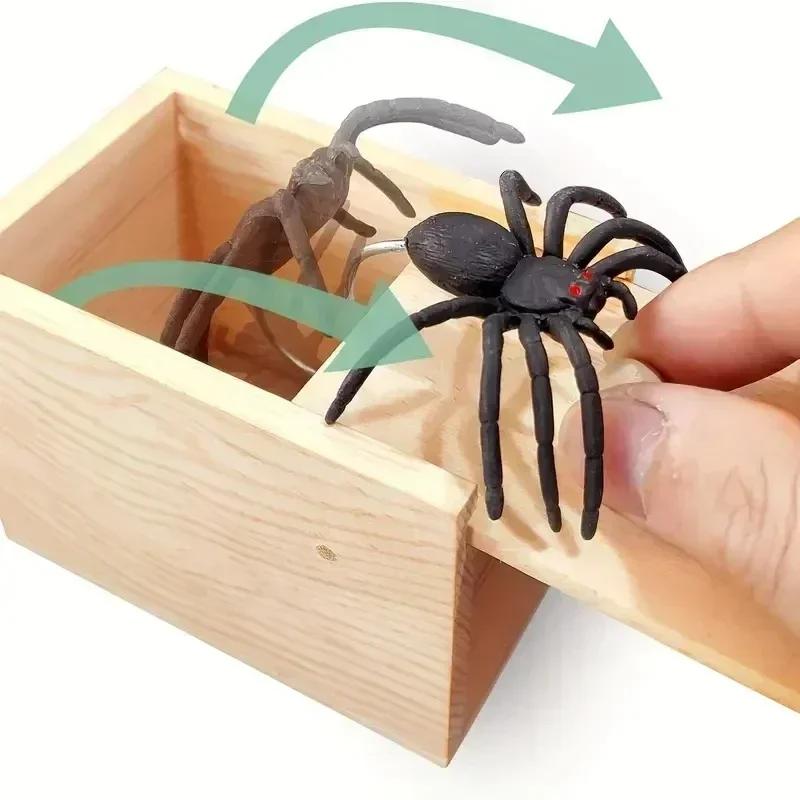 New Trick Spider Funny Scare Box Wooden Hidden Box Quality Prank Wooden Scare Box Fun Game Prank Trick Friend Office Toys