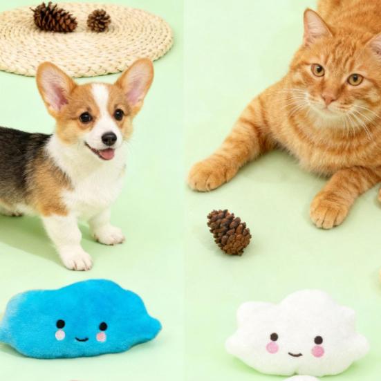 Plush Cloud Dog Toy Squeaky Cute Cloud Dog Chew Toy Soft Puppy Teething Toy for Dogs Solo Entertainment Interactive Play