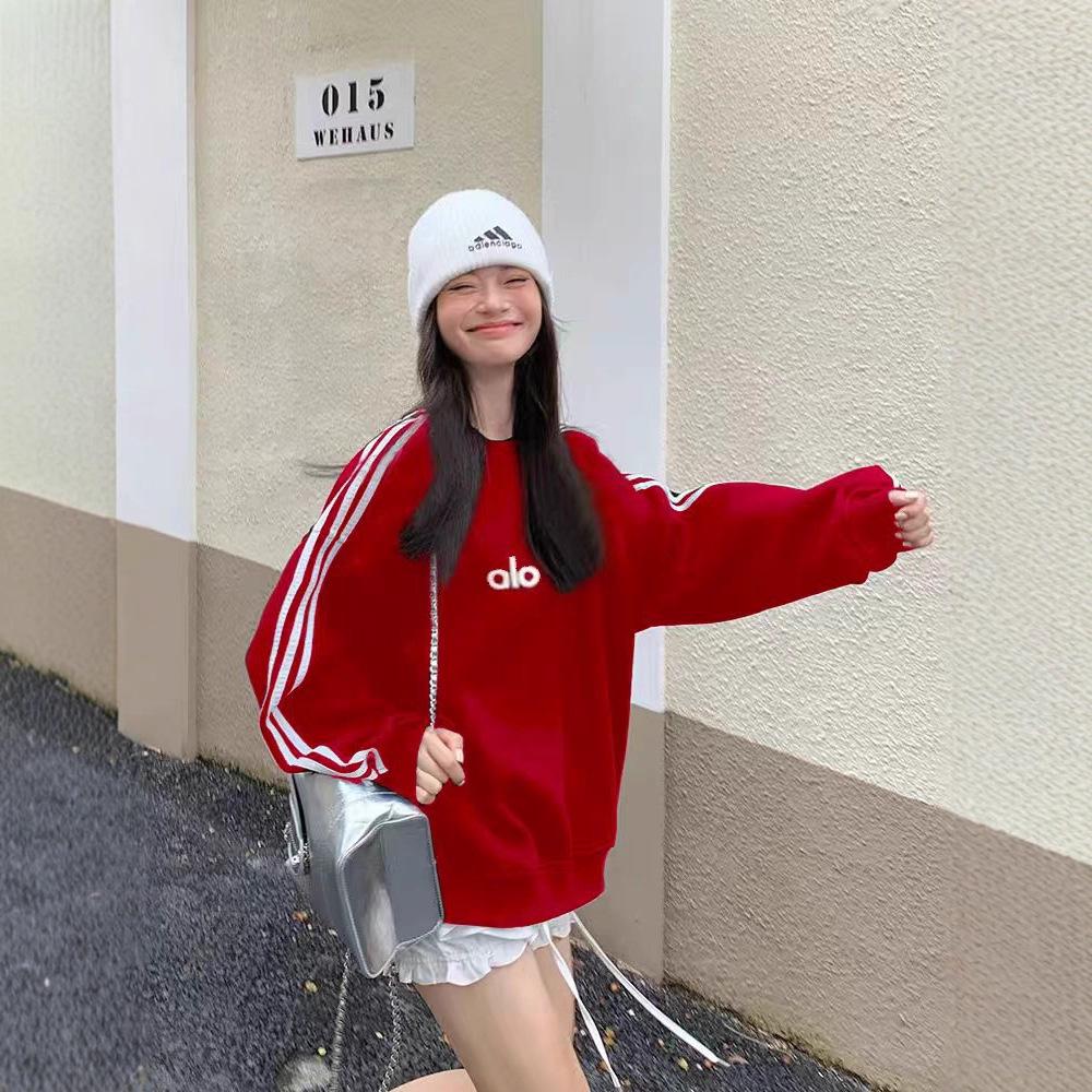 Stylish Parent-Child Red Sweatshirts - Family Matching Outfits for Three or Four, Perfect for Chinese New Year
