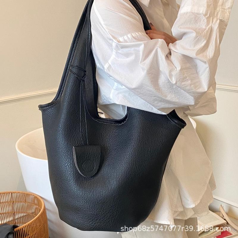 Popular underarm big bag women's 2025 new lychee pattern large capacity tote bag fashionable and versatile commuter shoulder bag