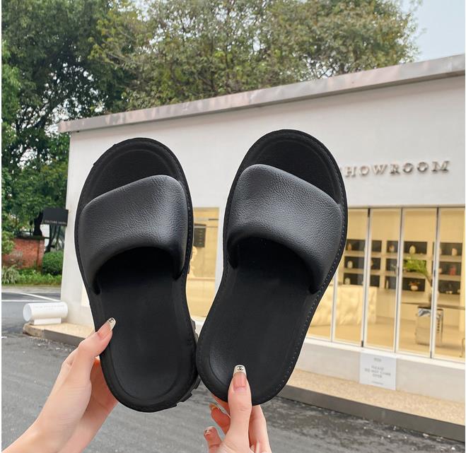 Fashion Punk Chunky Heels Mules Shoes Sandals For Women Rivet Platform Slide Sandals Open Toe Summer Street Goth Shoes Beach Shoes