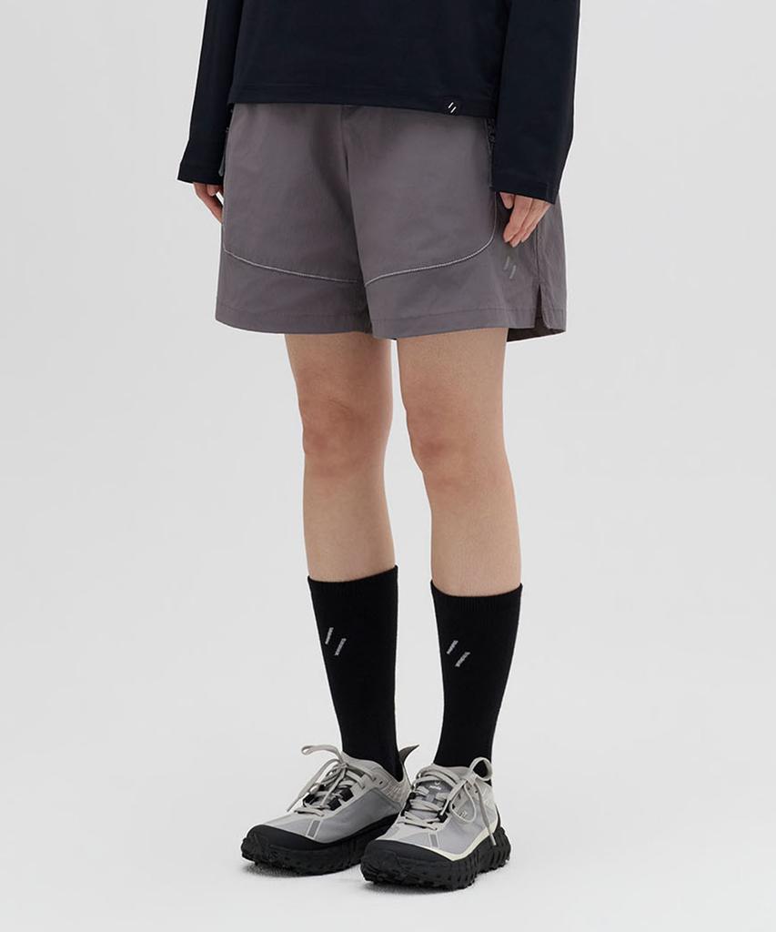 Welteoigseupelimeonteu Lumitratil Shorts_Charcoal
