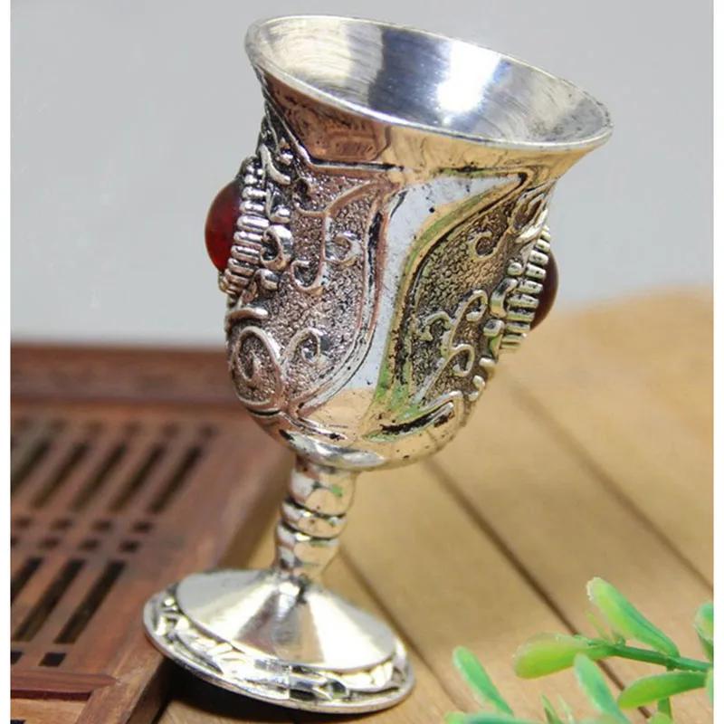 Vintage Metal Wine Glass Champagne Glasses Beverage Goblet Cocktail Cup European Style Cocktail Glasses For Bar Party Home Decor