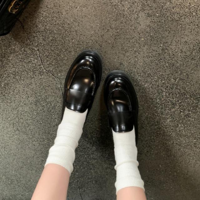 Yuanlitong two versions metal buckle thick heel platform loafers Korean version single shoes women's small fragrant wind small leather shoes wome